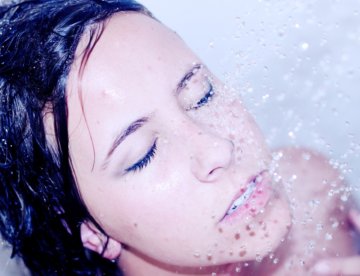 What to Do When the Shower Water Temperature Keeps Changing
